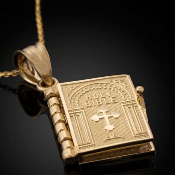 Jewelry - CROSS NECKLACE